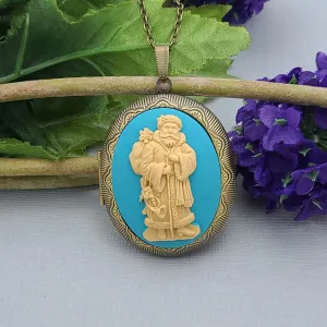 Christmas Theme Santa Claus Turquoise  Cameo Locket Necklace Jewelry.