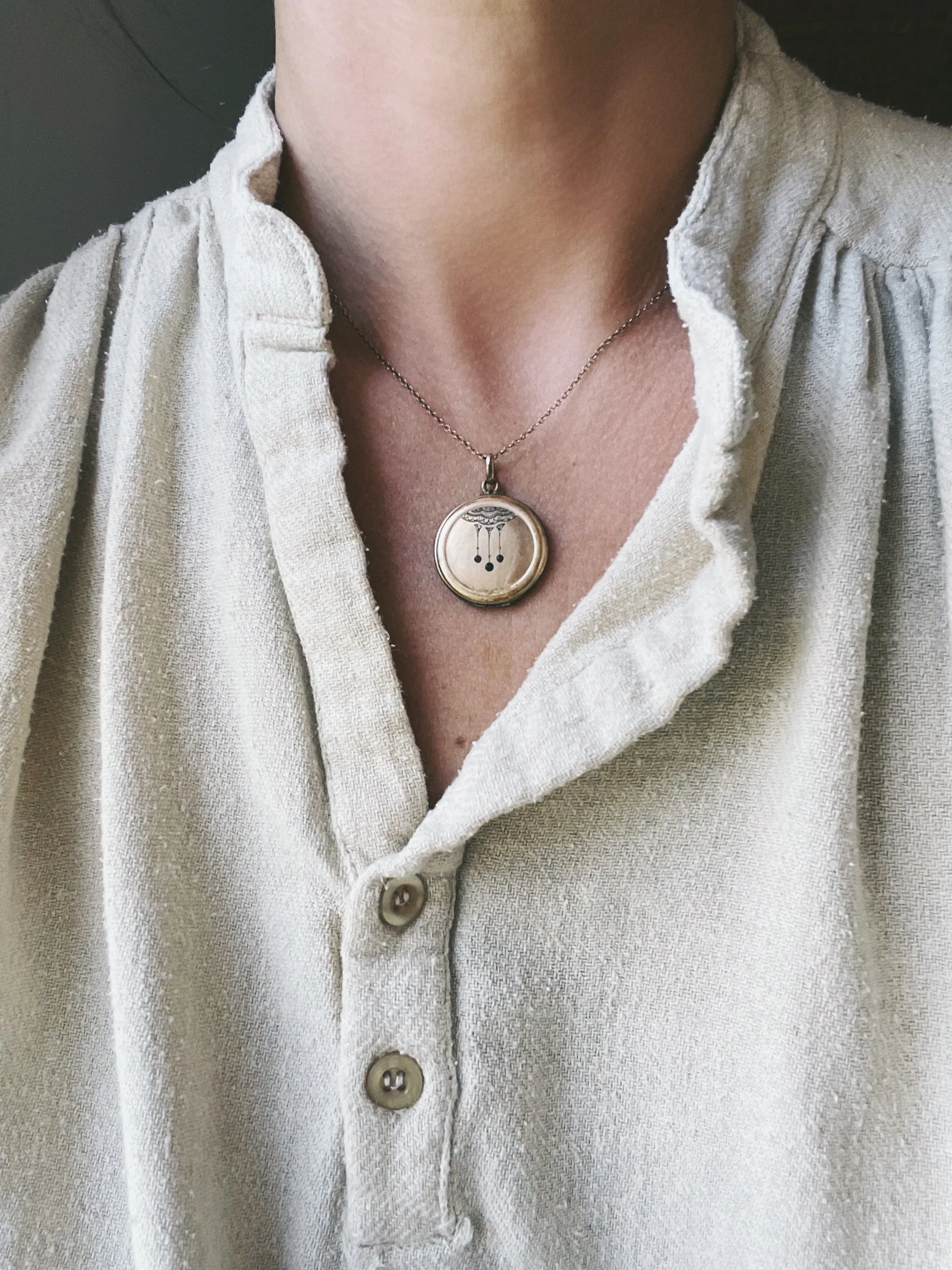 Deco Drops Locket