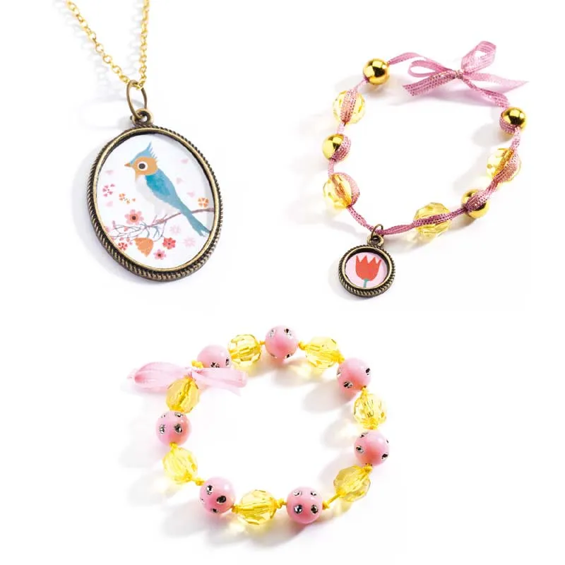 Djeco pearl & flowers beads