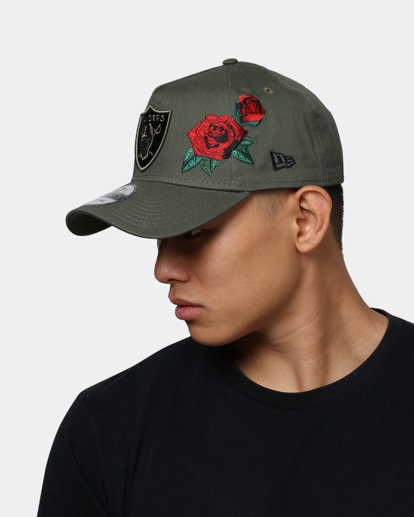 New Era Las Vegas Raiders Rose Hit 9FORTY A-Frame Snapback Olive/Black