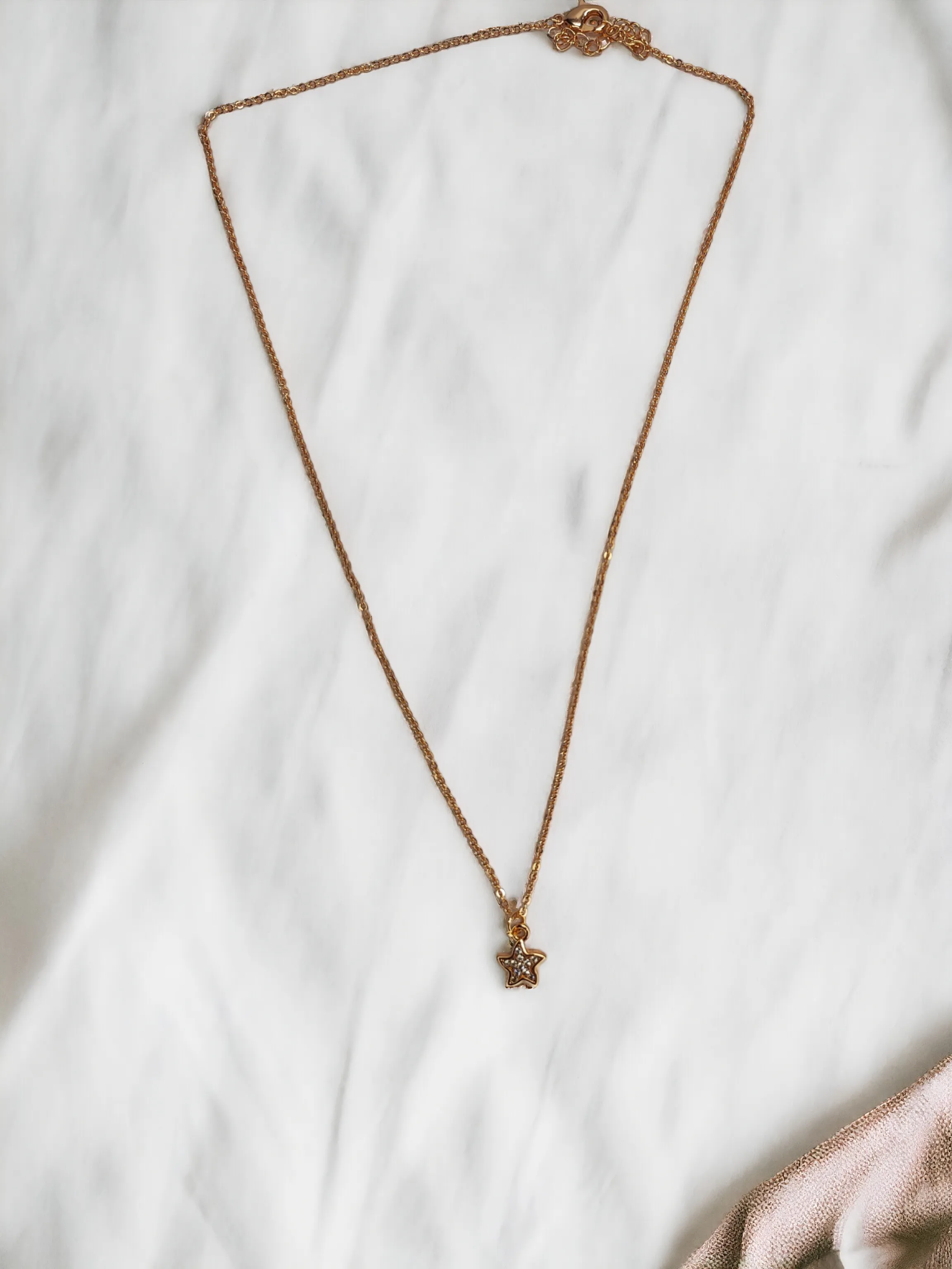 Pearlfect Starlight Charm Locket