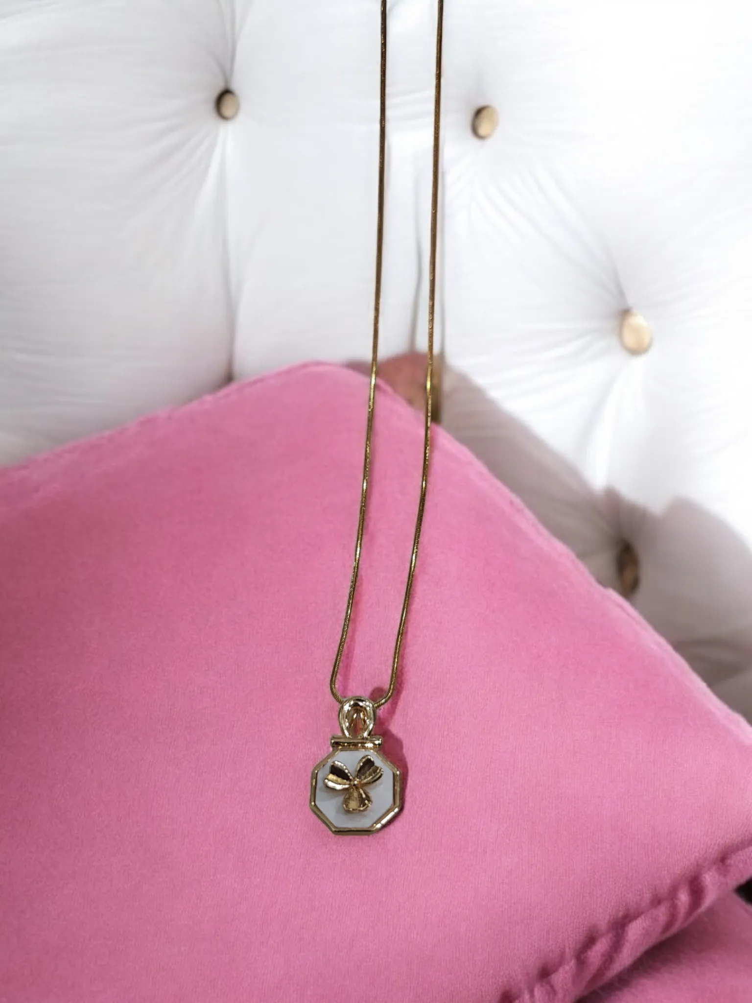 Pearlfect Tri-Petal Locket