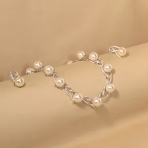 Swaraa Pearl Necklace Set